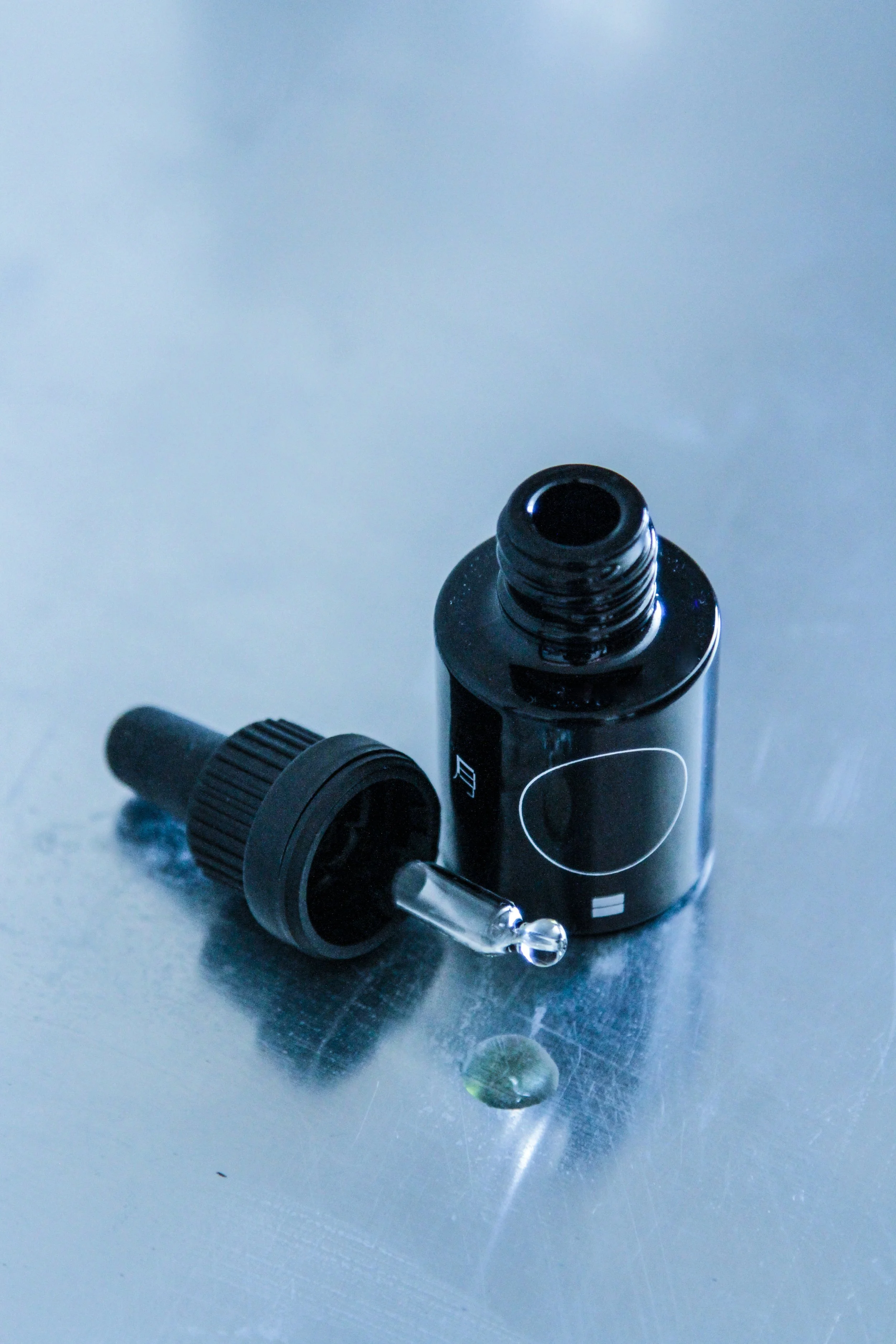 MOON — BOTANICAL ESSENCE — AOIRO